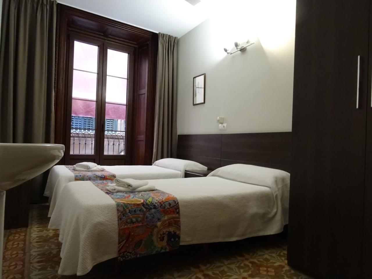 Hostal Ritzi Palma de Mallorca Zewnętrze zdjęcie