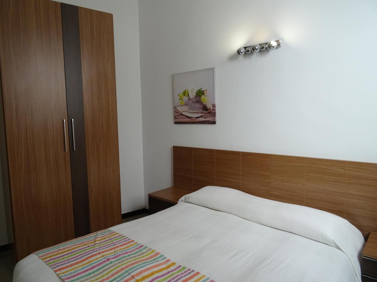 Hostal Ritzi Palma de Mallorca Zewnętrze zdjęcie